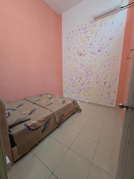 Rumah Teres 1-Tingkat untuk Dijual di Bandar Sri Sendayan (Negeri Sembilan) - Azrul Othman - Bedroom - PropertyGuru.com.my