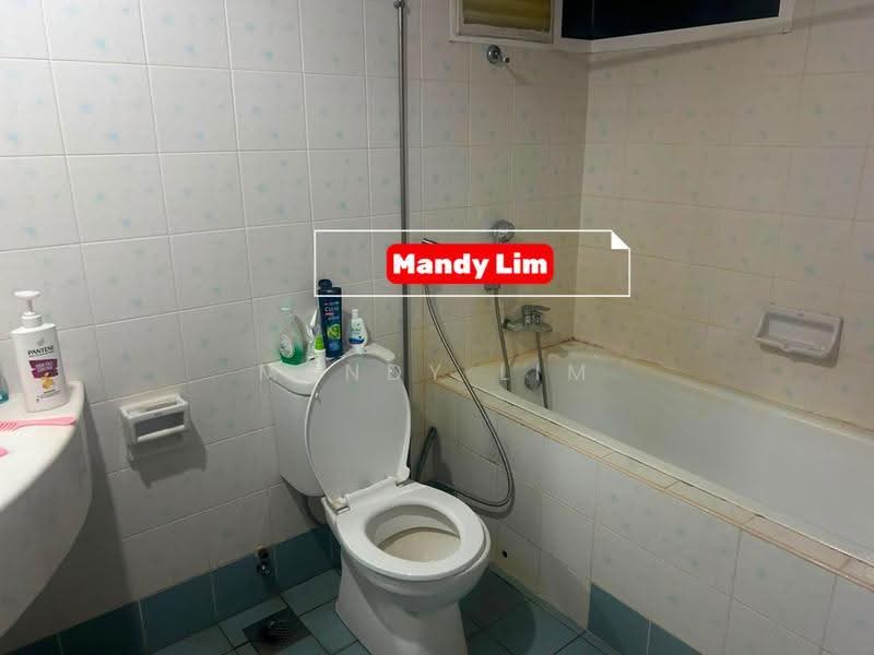 Condominium for Rent at Mutiara Villa Condominium - Mandy Lim - Bathroom - PropertyGuru.com.my