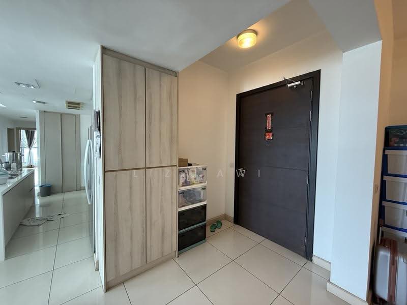 Kediaman Servis untuk Dijual di Suasana Bukit Ceylon / Raja Chulan Residences - Liza Awi - Entrance - PropertyGuru.com.my