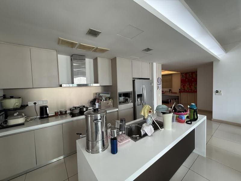 Kediaman Servis untuk Dijual di Suasana Bukit Ceylon / Raja Chulan Residences - Liza Awi - Kitchen - PropertyGuru.com.my