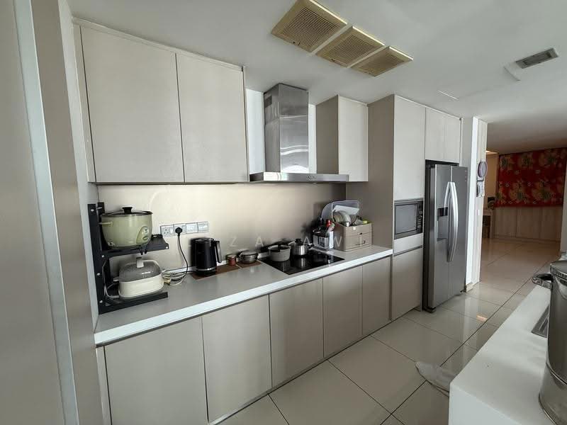 Kediaman Servis untuk Dijual di Suasana Bukit Ceylon / Raja Chulan Residences - Liza Awi - Kitchen - PropertyGuru.com.my