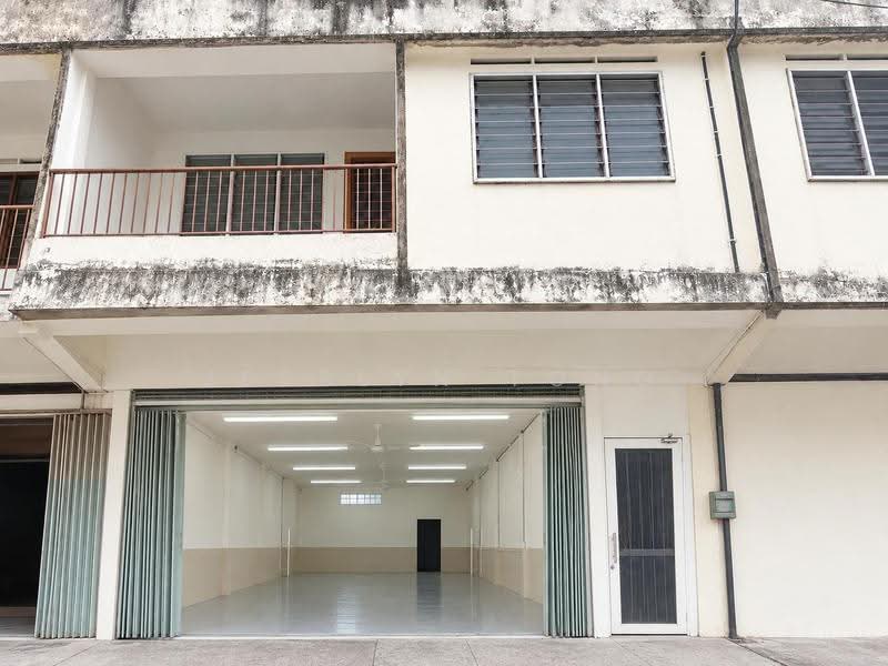 Shop for Rent in Salak South (Kuala Lumpur) - Jesslyn Tong - Exterior - PropertyGuru.com.my