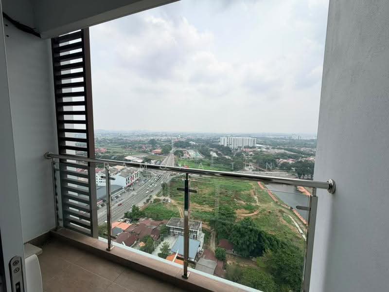 Kediaman Servis untuk Disewa di Parkland Residence - Ramona Tan - Balcony - PropertyGuru.com.my
