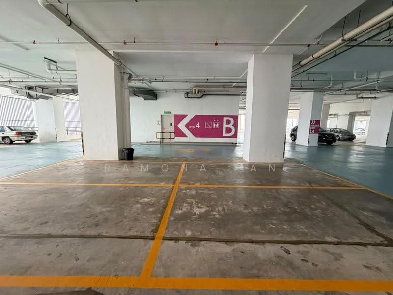 Kediaman Servis untuk Disewa di Parkland Residence - Ramona Tan - Car Park - PropertyGuru.com.my