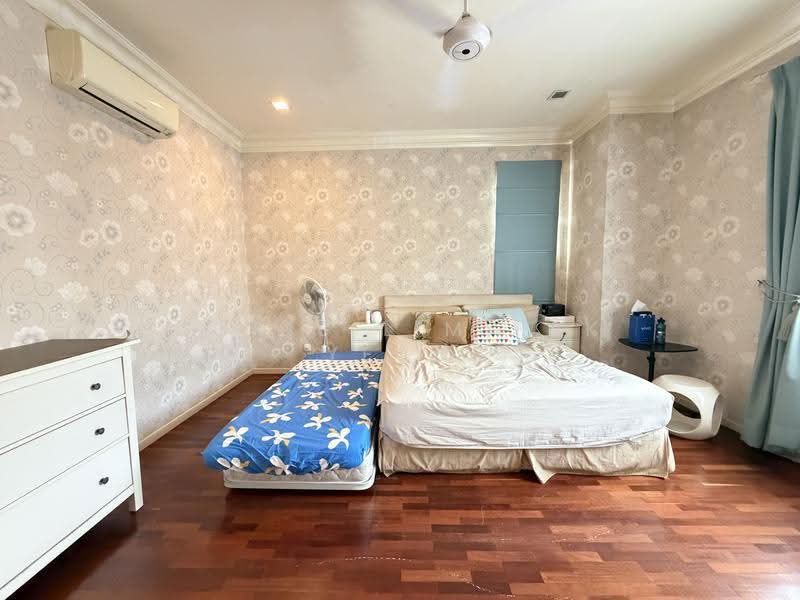 Rumah Berkembar untuk Dijual di Bandar Sungai Long (Selangor) - Chris Lim Pek Yean - Bedroom - PropertyGuru.com.my