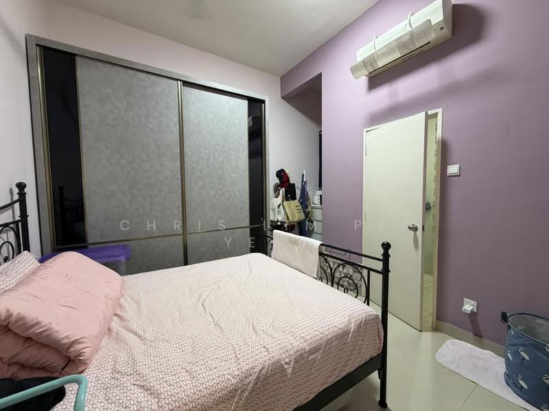 Rumah Berkembar untuk Dijual di Bandar Sungai Long (Selangor) - Chris Lim Pek Yean - Bedroom - PropertyGuru.com.my
