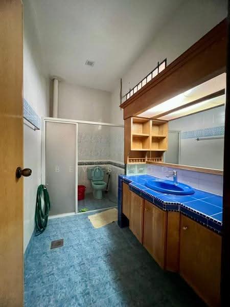 Rumah Berkembar untuk Dijual di Taman Johor Jaya (Johor Bahru) - Bevis Hoo - PropertyGuru.com.my