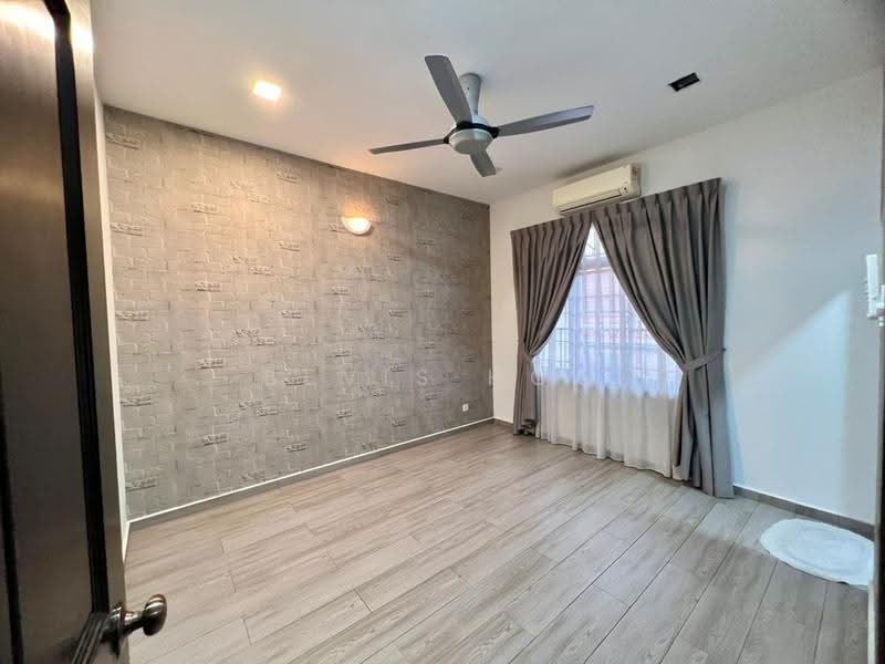 Rumah Berkembar untuk Dijual di Taman Johor Jaya (Johor Bahru) - Bevis Hoo - PropertyGuru.com.my