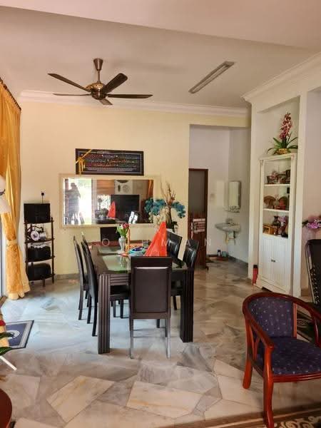 Semi-Detached House for Sale in Taman Flora (Port Dickson) - Azrul Othman - Dining Room - PropertyGuru.com.my