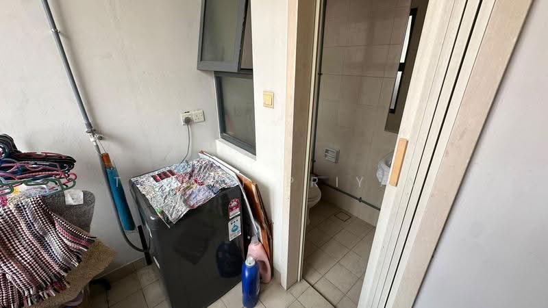 Condominium for Rent at Nautica Lake Suites - Thanap Priyaa - Bathroom - PropertyGuru.com.my