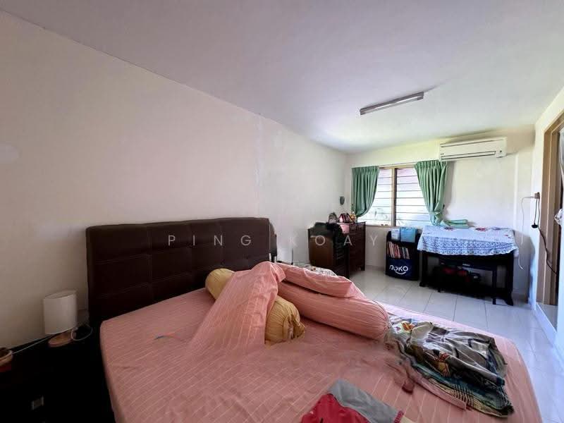 Rumah Berkembar untuk Dijual di Taman Green Lane (Jelutong) - Ping Koay - Bedroom - PropertyGuru.com.my