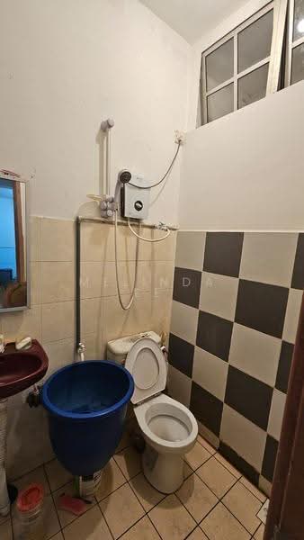 2-storey Terraced House for Sale in Bandar Putra Kulai (Kulai) - Melinda Ee - Bathroom - PropertyGuru.com.my