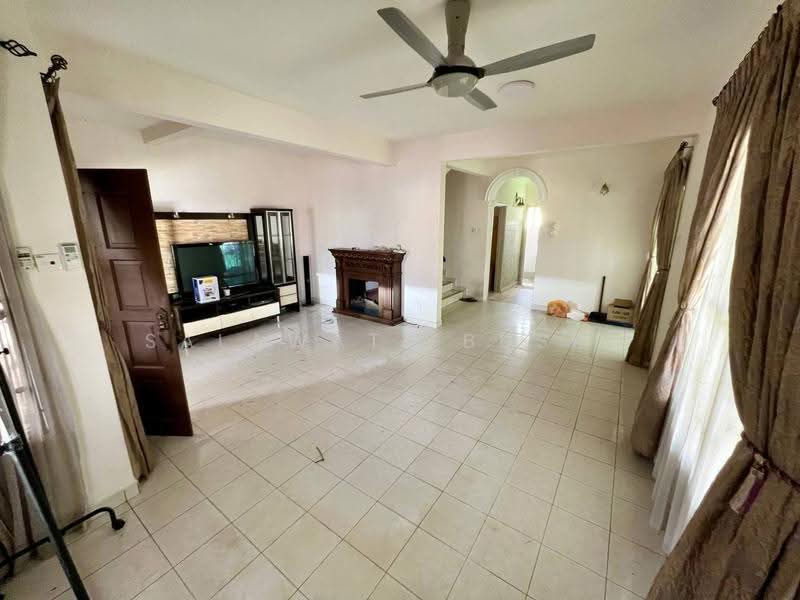 Rumah Teres 2-Tingkat untuk Dijual di TAMAN PUCHONG UTAMA (Puchong) - Salawati Busro - Living Room - PropertyGuru.com.my