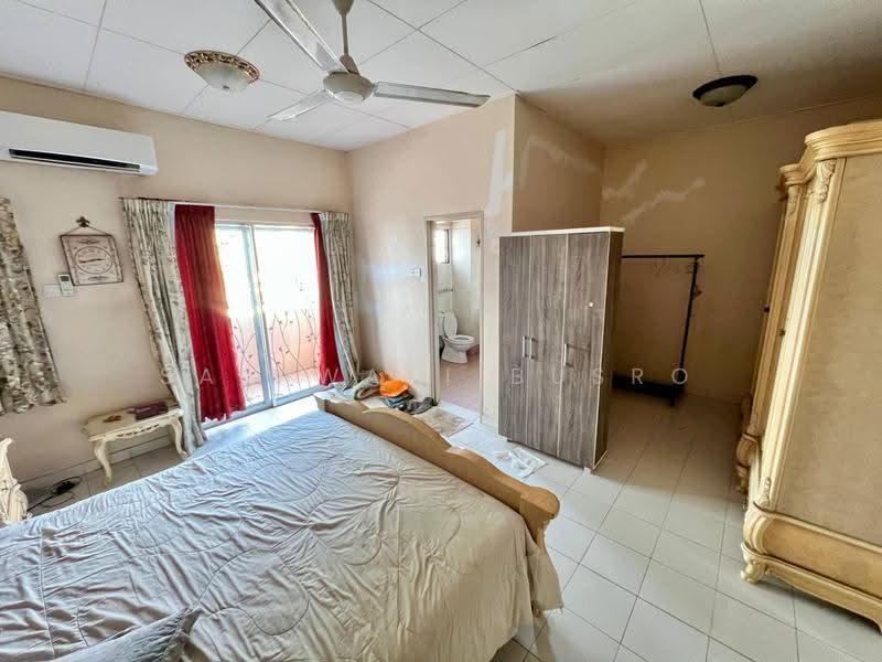 Rumah Teres 2-Tingkat untuk Dijual di TAMAN PUCHONG UTAMA (Puchong) - Salawati Busro - Bedroom - PropertyGuru.com.my