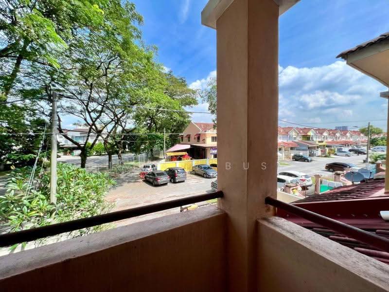 Rumah Teres 2-Tingkat untuk Dijual di TAMAN PUCHONG UTAMA (Puchong) - Salawati Busro - Exterior - PropertyGuru.com.my