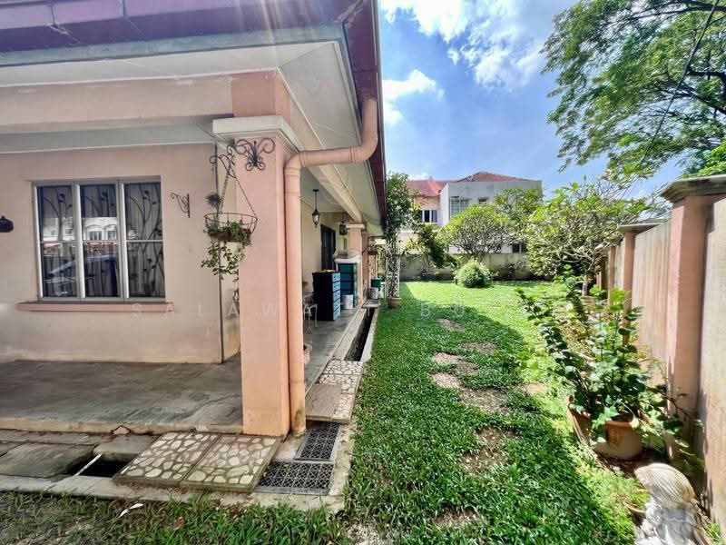 Rumah Teres 2-Tingkat untuk Dijual di TAMAN PUCHONG UTAMA (Puchong) - Salawati Busro - Exterior - PropertyGuru.com.my