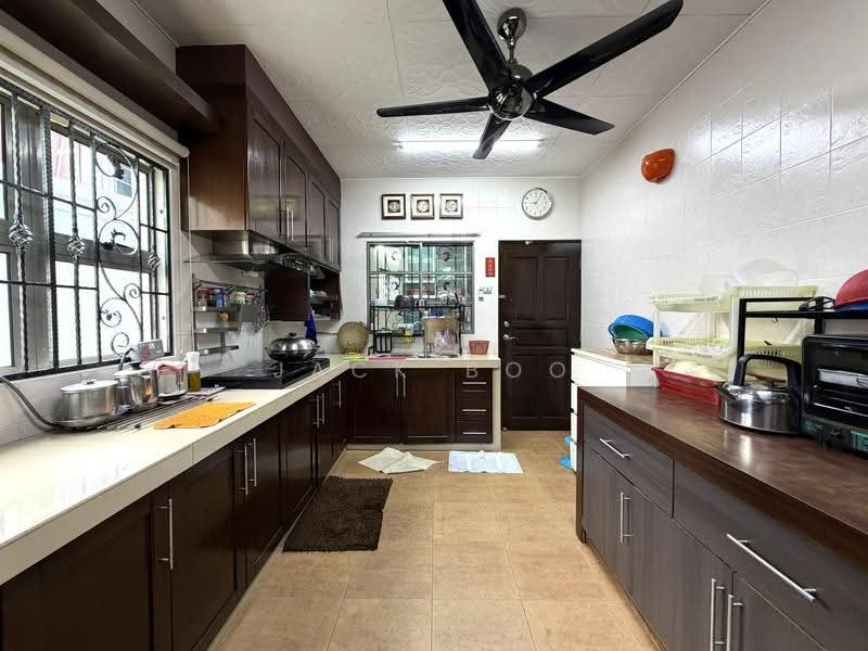 Rumah Berkembar untuk Dijual di Bandar Botanic (Klang) - Jack Boo - PropertyGuru.com.my