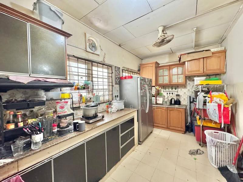 Rumah Teres 2-Tingkat untuk Dijual di Seksyen 7 (Shah Alam) - Mohd Aizat Saiful Bahri - Kitchen - PropertyGuru.com.my