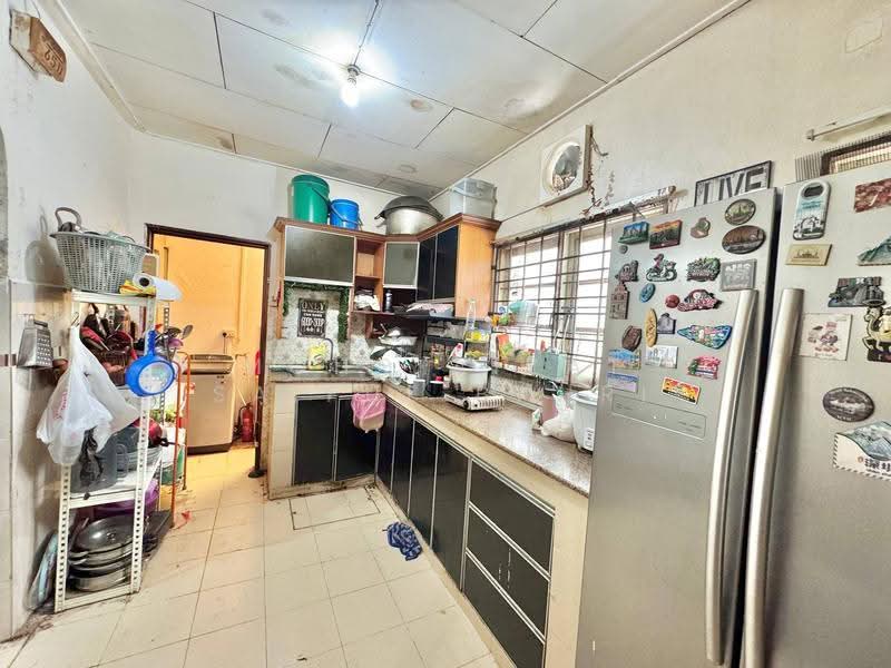 Rumah Teres 2-Tingkat untuk Dijual di Seksyen 7 (Shah Alam) - Mohd Aizat Saiful Bahri - Kitchen - PropertyGuru.com.my