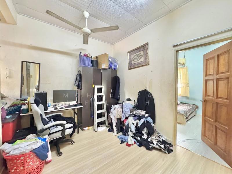 Rumah Teres 2-Tingkat untuk Dijual di Seksyen 7 (Shah Alam) - Mohd Aizat Saiful Bahri - Bedroom - PropertyGuru.com.my