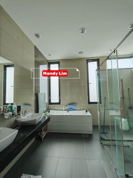 Bungalow House for Sale in Pulau Tikus (George Town) - Mandy Lim - Bathroom - PropertyGuru.com.my
