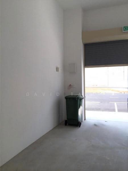 Shop for Sale in Semenyih Parklands (Beranang) - David Tang - Entrance - PropertyGuru.com.my