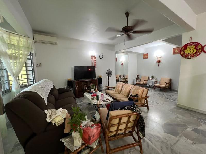 Rumah Teres 2-Tingkat untuk Dijual di Taman Bukit Angsana (Cheras) - Cyrus Ng - Living Room - PropertyGuru.com.my