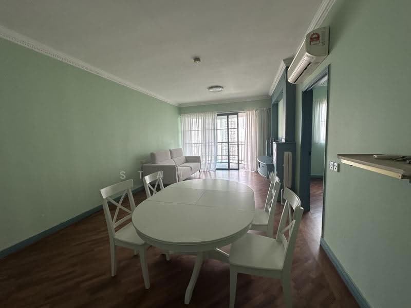 Kondominium untuk Disewa di Mont Kiara Sophia - Stann Low - Living Room - PropertyGuru.com.my