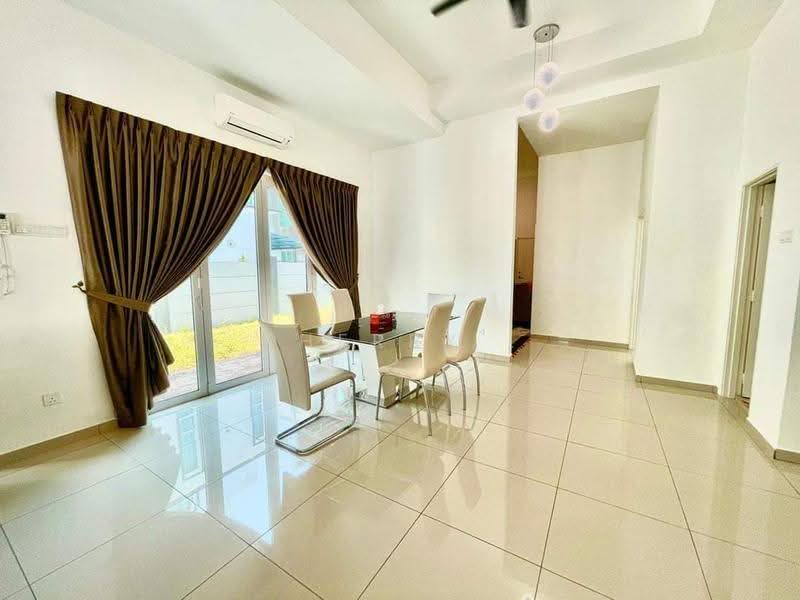 Service Residence for Rent at Atlantis Residences (Pangsapuri Atlantis Kota Syahbandar) - Cherry . - Dining Room - PropertyGuru.com.my