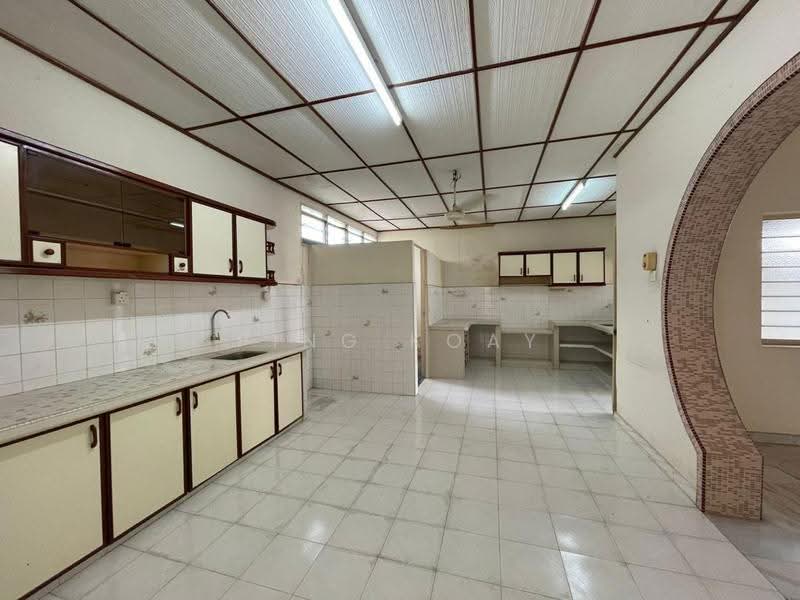 Rumah Berkembar untuk Dijual di Island Park (Jelutong) - Ping Koay - Kitchen - PropertyGuru.com.my