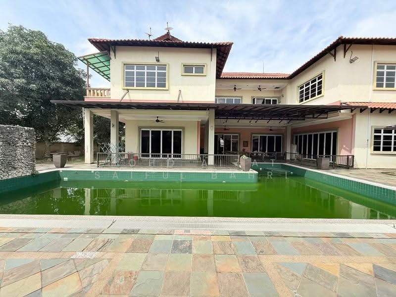 Bungalow House for Sale in Country Heights (Kajang) - Mohd Aizat Saiful Bahri - Exterior - PropertyGuru.com.my