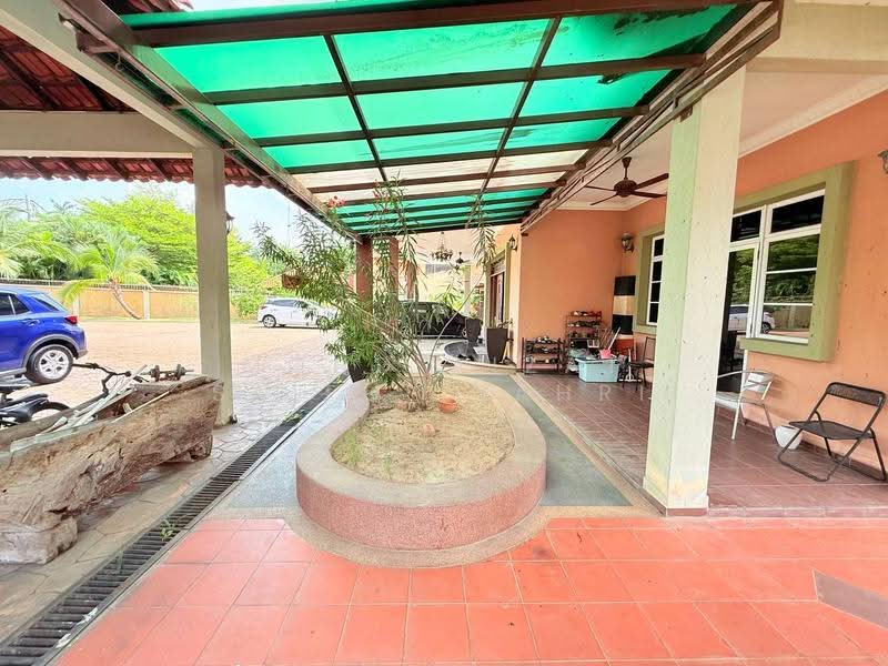 Bungalow House for Sale in Country Heights (Kajang) - Mohd Aizat Saiful Bahri - Exterior - PropertyGuru.com.my