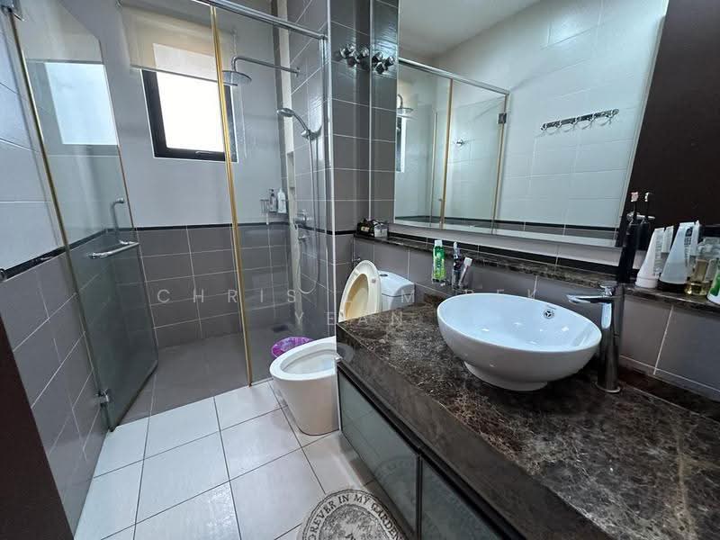 Bungalow House untuk Dijual di Bandar Sungai Long (Selangor) - Chris Lim Pek Yean - Bathroom - PropertyGuru.com.my