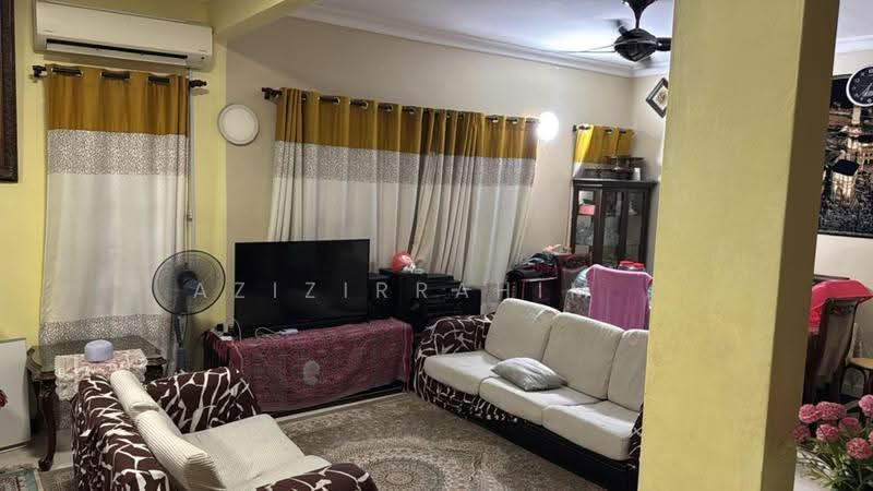 2.5-storey Terraced House for Sale in Putrajaya (Putrajaya) - Azizirrahim . - Living Room - PropertyGuru.com.my
