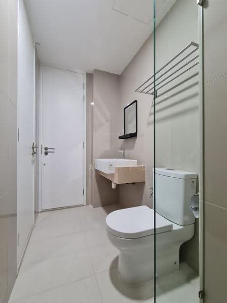 Service Residence for Sale at Southlink - Han Yu - Bathroom - PropertyGuru.com.my