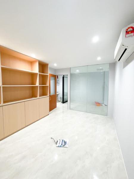 Pejabat untuk Disewa di Petaling Jaya (Selangor) - Peggy Lim - Interior - PropertyGuru.com.my