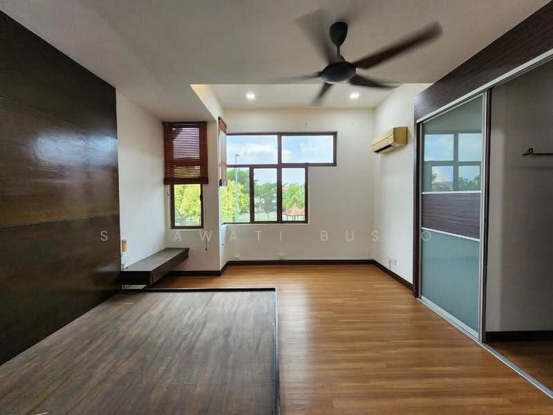 Rumah Teres 2-Tingkat untuk Dijual di Bukit Jelutong (Shah Alam) - Salawati Busro - Bedroom - PropertyGuru.com.my