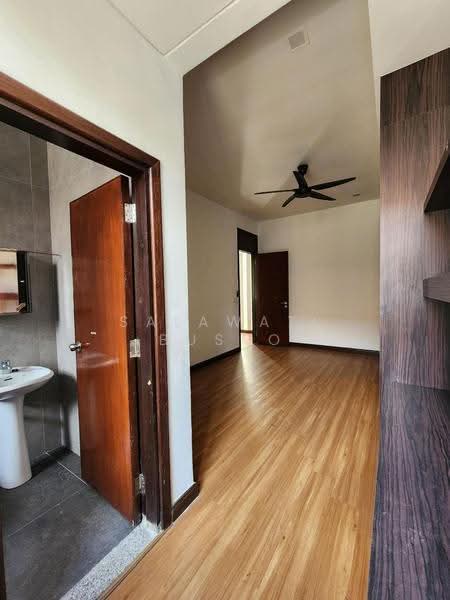 Rumah Teres 2-Tingkat untuk Dijual di Bukit Jelutong (Shah Alam) - Salawati Busro - Bathroom - PropertyGuru.com.my