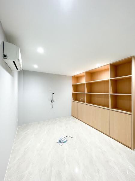 Pejabat untuk Disewa di Petaling Jaya (Selangor) - KC Ng - Interior - PropertyGuru.com.my