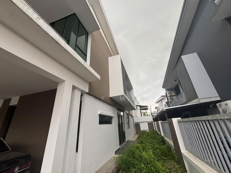 Rumah Kluster untuk Dijual di Taman Ungku Tun Aminah (Skudai) - Joy Min - Exterior - PropertyGuru.com.my