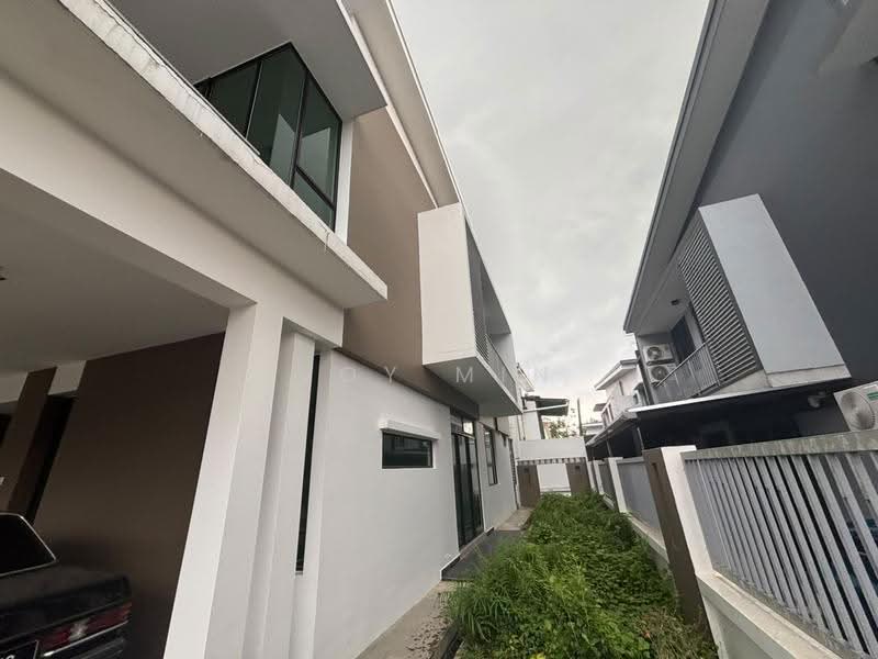 Rumah Kluster untuk Dijual di Taman Ungku Tun Aminah (Skudai) - Joy Min - Exterior - PropertyGuru.com.my