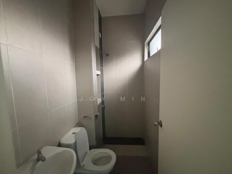 Rumah Kluster untuk Dijual di Taman Ungku Tun Aminah (Skudai) - Joy Min - Bathroom - PropertyGuru.com.my
