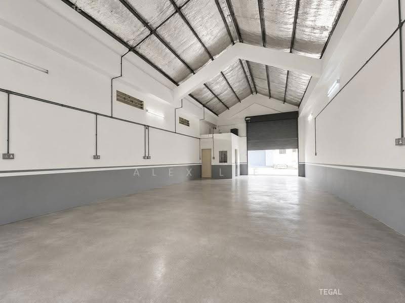 Warehouse for Rent in Puchong (Selangor) - Alex Lee - Interior - PropertyGuru.com.my
