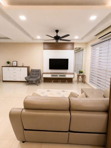 3-storey Terraced House for Sale in Seri Kembangan (Selangor) - KF Kuan - Living Room - PropertyGuru.com.my