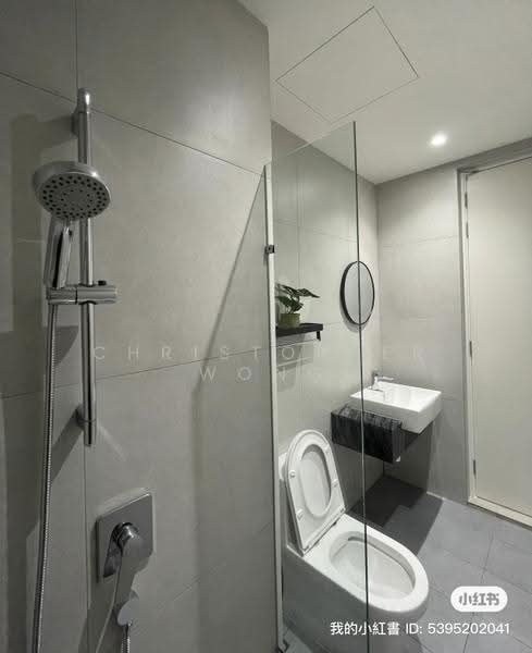 Kediaman Servis untuk Dijual di Laurel Residence - Christopher Wong - Bathroom - PropertyGuru.com.my