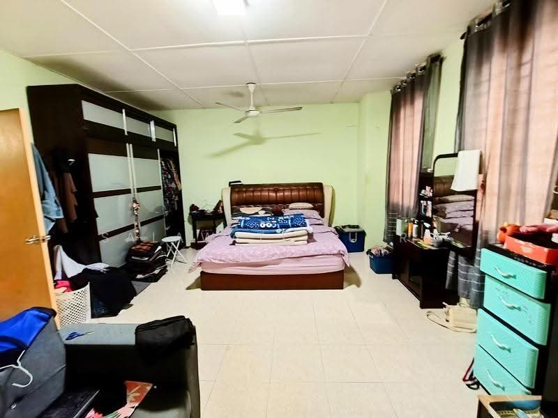 Rumah Teres 2-Tingkat untuk Dijual di Bandar Nusa Rhu (Shah Alam) - Salawati Busro - Bedroom - PropertyGuru.com.my