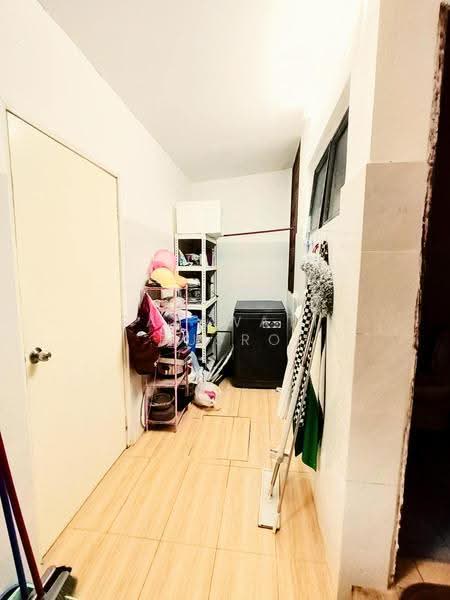 Rumah Teres 2-Tingkat untuk Dijual di Bandar Nusa Rhu (Shah Alam) - Salawati Busro - Interior - PropertyGuru.com.my