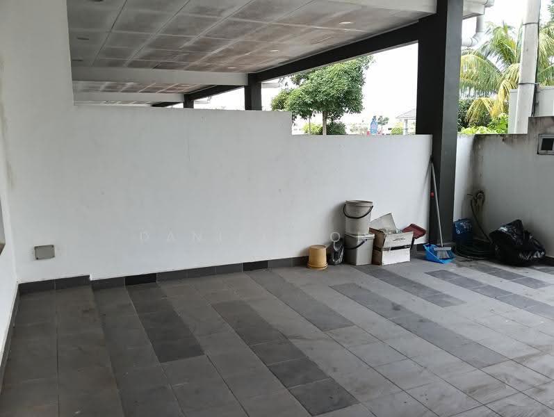 Rumah Teres 1-Tingkat untuk Dijual di Bandar Putra Kulai (Kulai) - Daniel Yong - Exterior - PropertyGuru.com.my