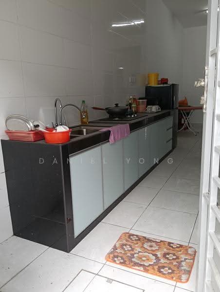 Rumah Teres 1-Tingkat untuk Dijual di Bandar Putra Kulai (Kulai) - Daniel Yong - Kitchen - PropertyGuru.com.my