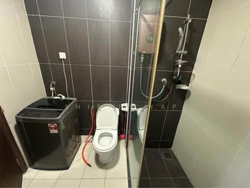 Service Residence for Rent at D'Secret Garden (Pangsapuri Kempas Indah) - Shirley Yap - Bathroom - PropertyGuru.com.my